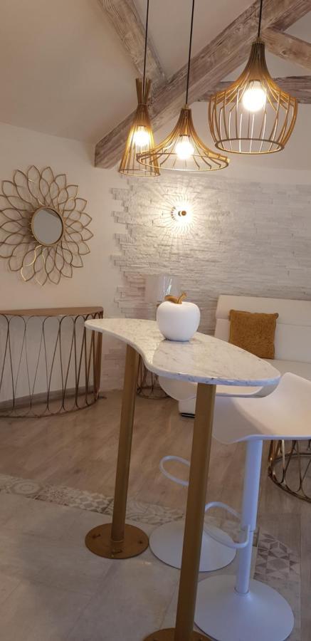 Studio Villa Chateau Currault Мужен Экстерьер фото