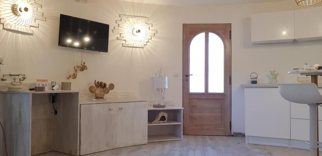 Studio Villa Chateau Currault Мужен Экстерьер фото